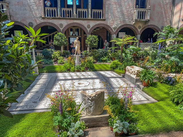 প্রতিষ্ঠানের ইতিহাস ছবি